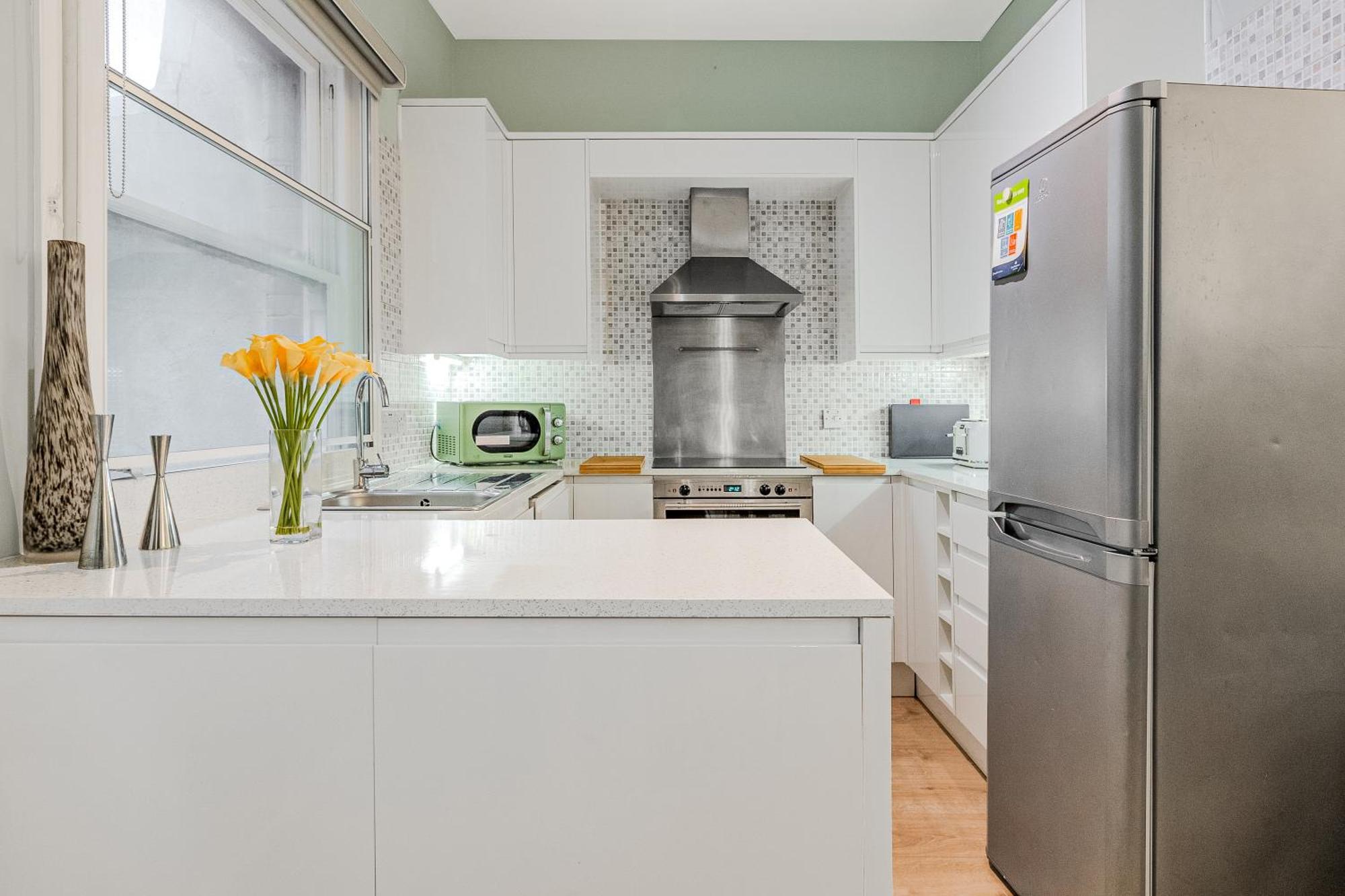 Stunning Central 2Br Flat Btw Soho & Covent Garden Лондон Экстерьер фото